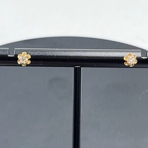 14k‎ Gold .80G Floral Buttercup Prong Diamond Solitaire Stud Earring 2-2.5mm